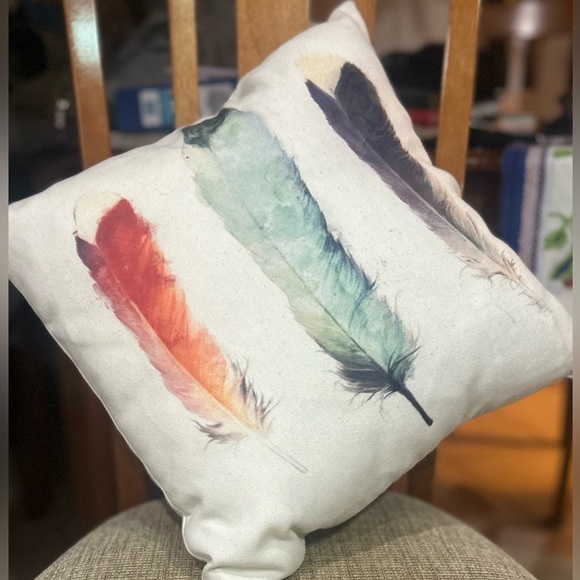Redbubble Decorative Handmade 18’´ Pillow Cover wcoussin Colored Feathers Prints - Picture 5 of 8